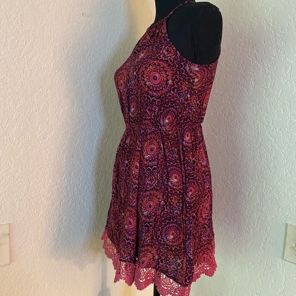 Beautiful ECOTE Dress - Picture 8 of 8